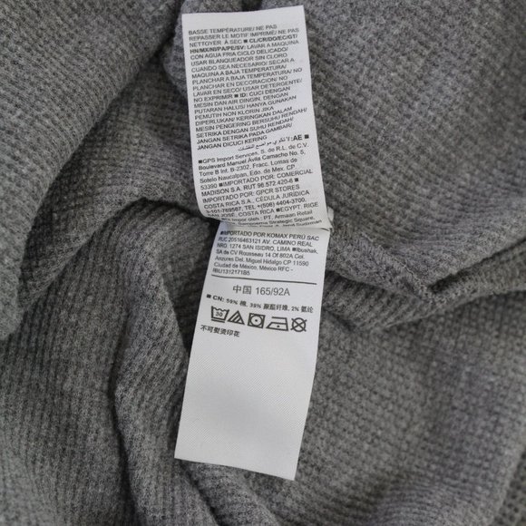 Old Navy Gray Thermal Pug Christmas Shirt, Size Medium - Picture 9 of 9